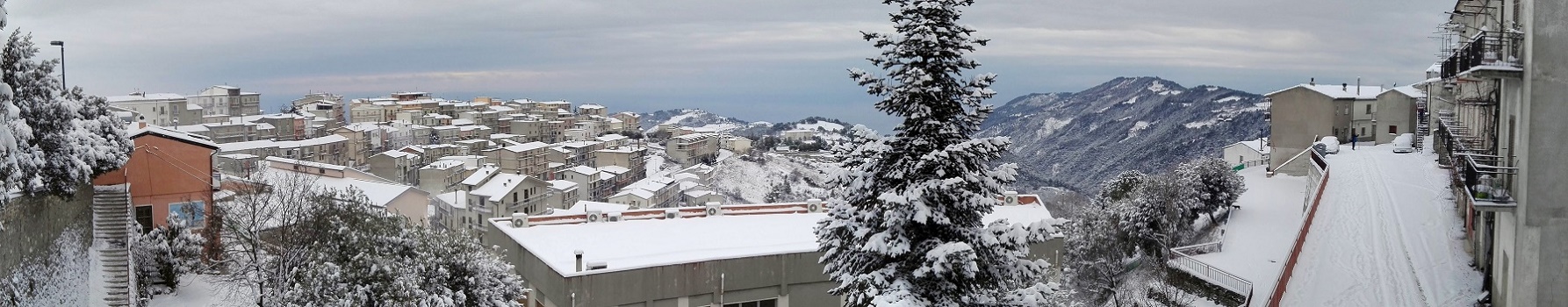 Panoramica con Neve